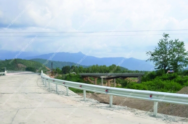 Hộ lan mềm công trình Cầu Cư Păm, tỉnh lộ 9, huyện Krông Bông, tỉnh Đắk Lắk.